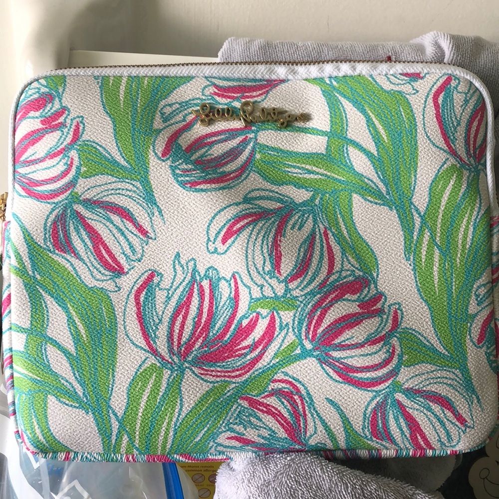 Lilly Pulitzer Tech Clutch